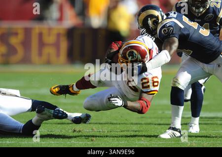 12 oct. 2008 - Landover, Maryland, USA - Clinton Portis (26) des Redskins de Washington se précipite dans le quatrième quart-temps contre les membres Louis Rams au FedEx Field. (Crédit image : © Peter Lockley/The Washington Times/ZUMA Press) RESTRICTIONS : * USA Tabloids Rights OUT * Banque D'Images