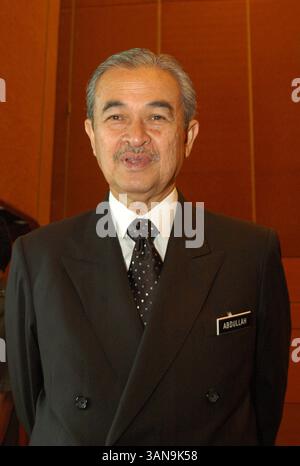DATE RECORD NON DÉCLARÉE KUALA LUMPUR, 14 avril Malaisie le cinquième premier ministre Tun Abdullah Ahmad Badawi est décédé aujourd'hui à l'âge de 85 ans. La nouvelle du décès de l'homme d'État à l'Institut National de cardiologie IJN a été confirmée par son beau-fils, Khairy Jamaluddin, à travers un post sur les médias sociaux Archive photo.H.BERBAR Banque D'Images