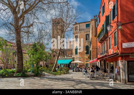 Campo San Giacomo, Sestiere Santa Croce, Venise, Vénétie, Italie Banque D'Images