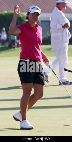03 avr. 2011 - Rancho Mirage, Californie, États-Unis - vainqueur de l'année dernière et cette année 2ème place pro de golf LPGA, YANI TSENG sur le 18ème trou lors du match final au 40ème championnat Kraft Nabisco, qui s'est tenu au Mission Hills Country Club. (Crédit image : © Dane Andrew/ZUMAPRESS.com) Banque D'Images
