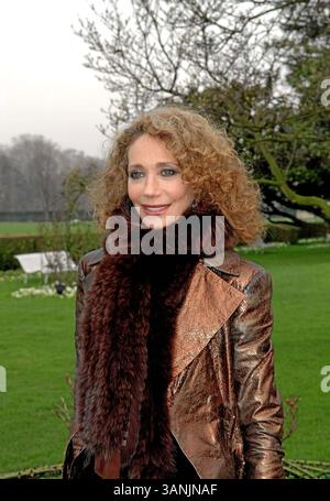 22 janvier 2007 - arrivées - haute Couture printemps/été 2007 Dior . Marie goujon-PIXPLANETE- 2007.Marisa Berenson. K51473(crédit image : © Globe photos/ZUMAPRESS.com) Banque D'Images
