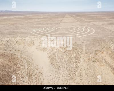 Vue aérienne de formes géométriques circulaires géoglyphe à Nazca, Pérou. Banque D'Images