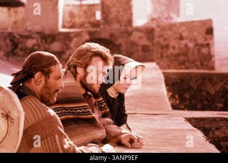 MAR. 28, 2005 - 24794.DEUX MULES POUR SOEUR SARA. PHOTO DE TÉLÉFILM. CLINT EASTWOOD ET SHIRLEY MACLAINE. HERM LEWIS-(crédit image : © Globe photos/ZUMAPRESS.com) Banque D'Images