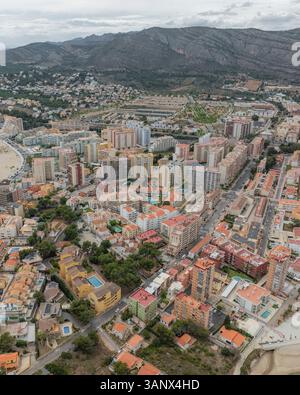 Vue aérienne du beau centre-ville d'Oropesa del Mar, Castellon, Espagne. Banque D'Images