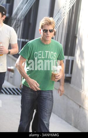 9 mai 2011 - New York, New York, États-Unis - L'acteur DENIS LEARY qui joue George Stacy sur le plateau du film 'The Amazing Spider-Man' W.81 (Crédit image : © John Barrett/Globe photos/ZUMAPRESS.com) Banque D'Images