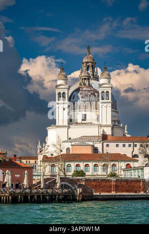 Basilique Santa Maria della Salute, Venise, Vénétie, Italie Banque D'Images