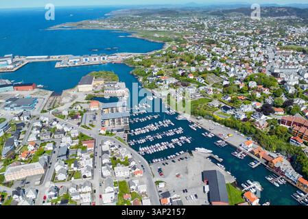 Vue aérienne du port de Haugesund, Norvège. Banque D'Images