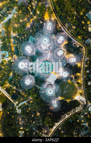Vue aérienne des jardins par la baie à Singapour, République de Singapour. Banque D'Images