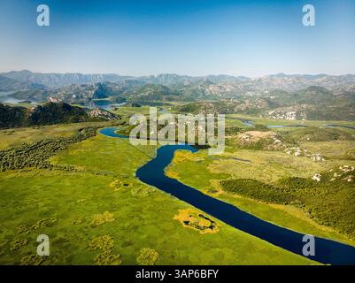 Une vue aérienne du lac Skadar, Monténégro, vu entre Karuc et Dodosi, Monténégro Banque D'Images