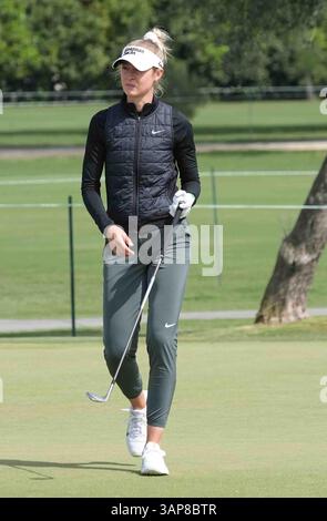 Tarzana, Californie, États-Unis. 15 avril 2025 : LPGA - NELLY KORDA, thw numéro 1 golfeuse dans le monde au JM Eagle LA Championship 2025, El Caballero Country Club, Tarzana, CA, USA, 15 avril, 2025.crédit image cr Scott Mitchell/ZUMA Press (crédit image : © Scott Mitchell/ZUMA Press Wire) USAGE ÉDITORIAL SEULEMENT ! Non destiné à UN USAGE commercial ! Crédit : ZUMA Press, Inc/Alamy Live News Banque D'Images