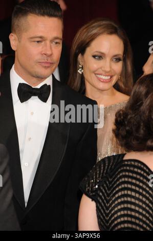 Brad Pitt, Angelina jolie à l'Oscar 86th Academy Awards arrivées le 2 mars 2014 Banque D'Images