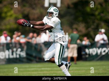 19 août 2011 : le Tight End Jeff Cumberland (86 ans) des jets de New York attrape un laissez-passer pendant l'entraînement au centre de formation de santé des jets Atlantic à Florham Park, New Jersey. (Crédit image : © Duncan Williams/Cal Sport Media/ZUMAPRESS.com) Banque D'Images