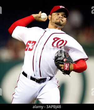 18 août 2011 - Washington, DC, États-Unis - le lanceur de secours des Nationals de Washington Henry Rodriguez (63) présente un terrain au Nationals Park à Washington, D.. C, jeudi 18 août 2011. (Crédit image : © Harry E. Walker/MCT/MCT/ZUMAPRESS.com) Banque D'Images