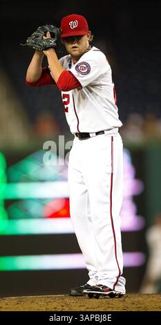 18 août 2011 - Washington, DC, États-Unis - Drew Storen (22 ans), lanceur de secours des Nationals de Washington, donne un terrain au Nationals Park à Washington, D.. C, jeudi 18 août 2011. (Crédit image : © Harry E. Walker/MCT/MCT/ZUMAPRESS.com) Banque D'Images