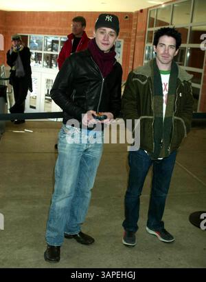 1er janvier 2011 - New York, New York, États-Unis - MACAULAY CULKIN ET SETH GREEN. ARRIVÉE À LA PROJECTION DE ''PARTY MONSTER'' AU FESTIVAL DU FILM SUNDANCE 2003 AU ECCLES THEATRE À PARK NEW YORK, UTAH LE 18 JANVIER 2003. / 2003..... K29034HMc(crédit image : © Henry McGee/Globe photos/ZUMAPRESS.com) Banque D'Images