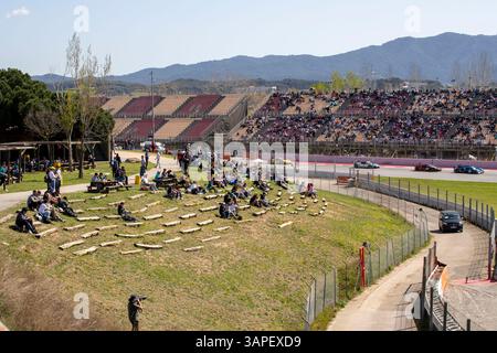 Ambiance , pendant les 4 heures de Barcelone, la première manche du Championnat ELMS 2025, sur le circuit Barcelone-Catalunya, du 4 au 6 avril 2025, en Espagne. - Photo Laurent Cartalade/Agence MPS crédit Agence MPS/Alamy Live News Banque D'Images