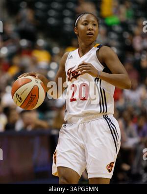28 juin 2011 : Briann January (20), garde de la fièvre de l'Indiana, en action lors d'un match WNBA entre le Phoenix Mercury et l'Indiana Fever au Conseco Fieldhouse à Indianapolis, Indiana. Indiana a battu Phoenix 91-86.(image crédit : © Pat Lovell/Cal Sport Media/ZUMAPRESS.com) Banque D'Images
