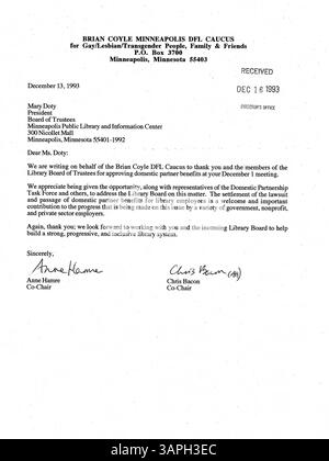 Les procès-verbaux des réunions de 1994 du conseil d'administration de la Bibliothèque publique de Minneapolis rendent compte des principales décisions, actions et activités de gouvernance de l'année. Banque D'Images