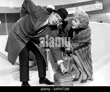 Janvier 1, 2011 - BOB HOPE ET MARILYN MAXWELL DANS ''CRITIC'S CHOICE''.1963.Â©FOURNI PAR SMP/ BOB HOPE OBIT(crédit image : © Globe photos/ZUMAPRESS.com) Banque D'Images