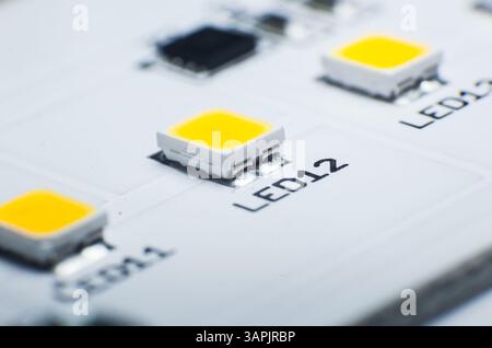 Puce de lampe LED. Diode LED. Gros plan de la lampe LED. Banque D'Images