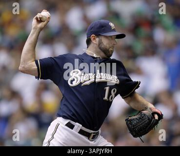 14 août 2011 - Milwaukee, WISCONSIN, États-Unis - Milwaukee Brewers's Shaun Marcum lance contre les Pirates de Pittsburgh au Miller Park à Milwaukee, Wisconsin, le dimanche 14 août 2011. (Crédit image : © Benny Sieu/Milwaukee Journal Sentinel/MCT/ZUMAPRESS.com) Banque D'Images