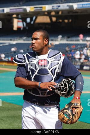 14 août 2011 : Nelson Rodriguez, vedette de baseball préparatoire, vue ici pendant les échauffements au Perfect Game All-American Classic 2011, qui s’est tenu à Petco Park, San Diego, Californie. (Crédit image : © Damen Jackson/Cal Sport Media/ZUMAPRESS.com) Banque D'Images