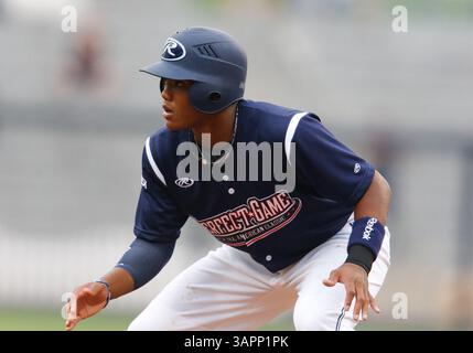 14 août 2011 : la star du baseball Addison Russell se prépare sur les pistes de base lors du Perfect Game All-American Classic 2011, qui se tient à Petco Park, San Diego, Californie. (Crédit image : © Damen Jackson/Cal Sport Media/ZUMAPRESS.com) Banque D'Images