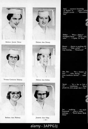 L’annuaire Paduan 1955 de la formation Anthony High School met en valeur les étudiants, les professeurs, les clubs, l’athlétisme et les événements de l’année scolaire 1954-1955/09. Banque D'Images