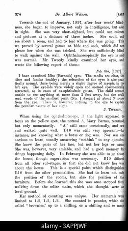 Cet article aborde le cas de Mary Barnes, qui a développé plusieurs personnalités à l’âge de 12 ans en 1894, suite à une maladie. Au fil du temps, 10 personnalités distinctes ont émergé, certaines ayant des handicaps comme la surdité, la cécité et la paralysie. Dr Wilson offre une description détaillée des personnalités, de leurs caractéristiques et de leur chronologie. L’article comprend également des lettres écrites par les différentes personnalités de Marie et donne un aperçu du système nerveux. Banque D'Images