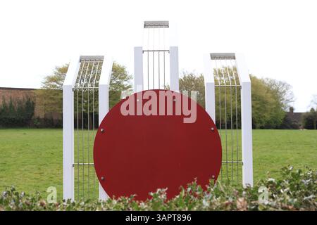 Le monument commémoratif du martyr Shaheed Minar pour les martyrs bangladais Alexandra Park Ipswich Suffolk UK conçu par l'architecte d'Ipswich Nick Jacob Banque D'Images