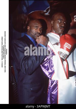 1er janvier 2011 - K20450SJ . MADAME TUSSAUD'S (MUSÉE DE CIRE) GRANDE OUVERTURE, NEW YORK..EVANDER HOLYFIELD. CREDIT :SARA JAYE/ 11/15/2000(crédit image : © Globe photos/ZUMAPRESS.com) Banque D'Images