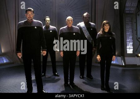 1 JANVIER 2011 - K27828LL.STAR TREK : IMAGES FIXES DU FILM NEMESIS. FOURNI PAR PATRICK STEWART, JONATHAN FRAKES, BRENT SPINER, MICHAEL DORN ET MARINA SIRTIS(crédit image : © Globe photos/ZUMAPRESS.com) Banque D'Images