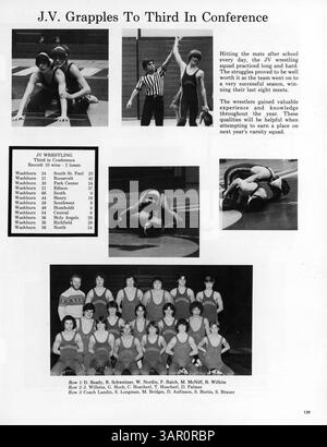 L'annuaire 1980 de Washburn, Nineteen Eighty Wahian, met en lumière des portraits d'étudiants et de professeurs, des événements sportifs, des clubs et des activités scolaires de l'année scolaire 1979-1980. Banque D'Images
