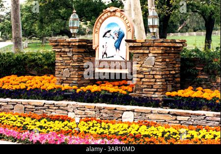1ER JANVIER 2011 - RANCH DE NEVERLAND VALLEY. LE SOMMET MONDIAL DES ENFANTS POUR LE 50E ANNIVERSAIRE DES NATIONS UNIES A ÉTÉ ACCUEILLI PAR MICHAEL JACKSON ET SON ÉPOUSE LISA MARIE PRESLEY AU RANCH.1995.K1292LR.Â©LISA ROSE/ MICHAELJACKSONRETRO(IMAGE CRÉDIT : © GLOBE PHOTOS/ZUMAPRESS.COM) Banque D'Images