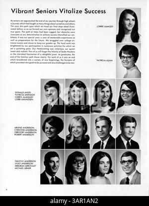 L'annuaire des conférenciers 1969 de Patrick Henry High School documente les aspects clés de l'année scolaire 1968-1969, y compris la vie étudiante, les clubs, l'athlétisme et l'histoire afro-américaine. Banque D'Images