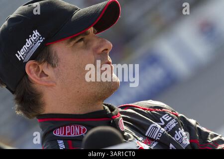 FORT WORTH, TX - 08 avril 2011 : Jeff Gordon (24 ans) attend de se qualifier pour la course Samsung Mobile 500 au Texas Motor Speedway de Fort Worth, TX. (Crédit image : © ASP/Cal Sport Media/ZUMAPRESS.com) Banque D'Images