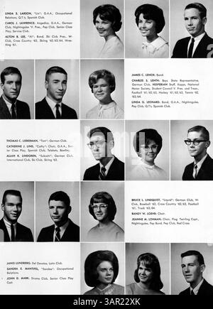 Cette édition du West High Yearbook, Hesperian 1964, met en lumière les étudiants, les enseignants, les clubs, athlétisme et histoire afro-américaine de l'année scolaire 1963-1964. Banque D'Images