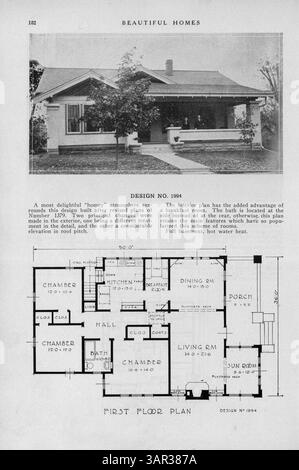 Ce livre offre plus de 200 plans de maisons, des simples maisons à ossature de bois aux plus grandes résidences en brique, tuile et pierre. Il comprend des conseils de conception pour rendre une maison distinctive, créer une cuisine idéale, et des considérations pour le chauffage, l'éclairage et les traitements muraux. Le guide contient également un répertoire source pour les constructeurs nationaux de maisons et des annonces pour les matériaux de construction. Certaines pages sont manquantes. Banque D'Images