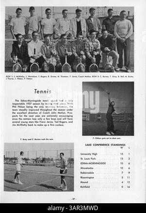 L'annuaire Whigrean 1957 d'Edina-Morningside High met en lumière les étudiants, les professeurs, les sports et les activités parascolaires de l'année scolaire. Banque D'Images