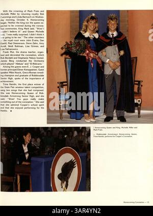 L'annuaire « talons main attraction » de 1986 de la Cooper High School met en lumière des portraits d'étudiants, des articles de professeurs, des événements sportifs et des activités parascolaires de l'année scolaire 1985-1986. Banque D'Images