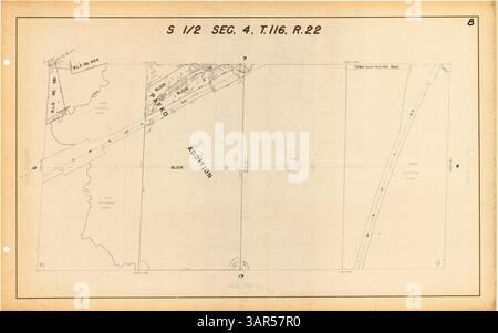 Cet atlas fournit un ensemble complet de cartes détaillant le village d'Eden Prairie, y compris les limites de propriété, les chemins de fer et un index des ajouts, mettant en évidence l'aménagement de la région et la propriété foncière dans le comté de Hennepin. Banque D'Images