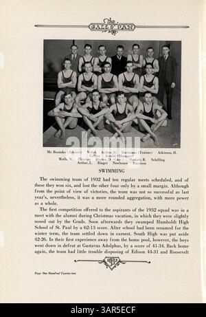« Call-O'-Pan », le Blake Yearbook 1932, documente les activités académiques et parascolaires de l'année scolaire 1931-1932, y compris les clubs, l'athlétisme et la vie étudiante à l'école Blake. Banque D'Images