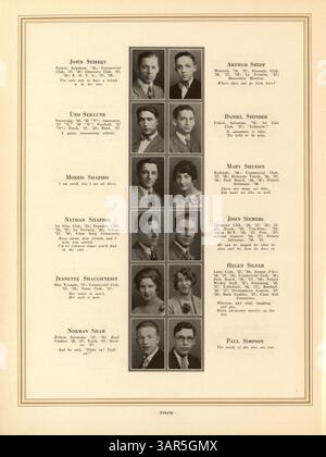 L'annuaire Polaris 1928 de North High présente les événements des étudiants, des professeurs et des écoles, mettant en évidence la participation et les réalisations des étudiants afro-américains tout au long de l'année scolaire 1927-1928/09. Banque D'Images