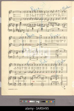 La version duo de 'Can't Yo' Heah me Callin' Caroline', chantée par George MacFarlane, est présentée en sol majeur avec des détails de gamme vocale. La couverture annonce plus de chansons du compositeur et inclut des publicités pour « The Sunshine that Fills My World ». Banque D'Images