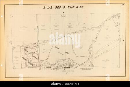 Le 'Atlas Village of Eden Prairie' fournit des cartes détaillées du village d'Eden Prairie dans le comté de Hennepin, y compris la propriété, les lignes de section, les chemins de fer, une carte d'index, et un index des ajouts. Banque D'Images