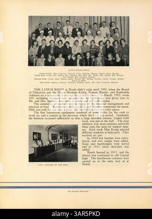 Cet annuaire « Polaris » 1930 du North High School présente les événements clés, l'athlétisme, les clubs et la vie étudiante de l'année scolaire 1929-1930, mettant en évidence les contributions et l'histoire des étudiants afro-américains. Banque D'Images