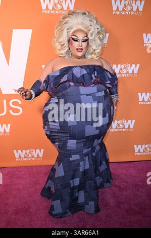 Los Angeles, États-Unis. 16 avril 2025. Miztonz arrivant à la première S2 de “RuPaul's Drag Race Live Untucked” qui s'est tenue au WOW Presents plus Studio le 16 avril 2025 à Los Angeles, CA. © Starbuck/AFF-USA.com crédit : AFF/Alamy Live News Banque D'Images