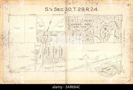 L'Atlas de Golden Valley fournit des cartes détaillées du village, mettant en évidence la propriété, les lignes de coupe, les chemins de fer et un index des ajouts. Banque D'Images