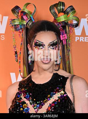 Los Angeles, États-Unis. 16 avril 2025. Mirage arrive à la première S2 de “RuPaul's Drag Race Live Untucked” au WOW Presents plus Studio le 16 avril 2025 à Los Angeles, CA. © Starbuck/AFF-USA.com crédit : AFF/Alamy Live News Banque D'Images
