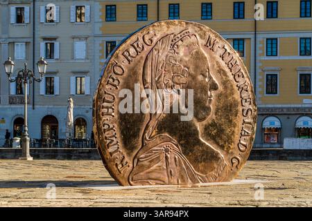 Monument Maria Theresa thaler, Trieste, Frioul-Vénétie Julienne, Italie Banque D'Images